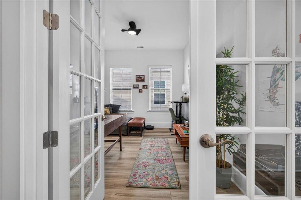 143 Summerwind Drive Photo 8