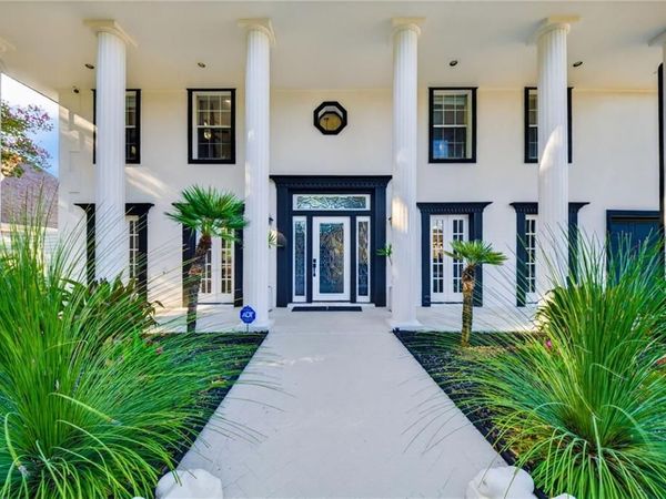 54 CHATEAU LATOUR Drive, Kenner, LA 70065