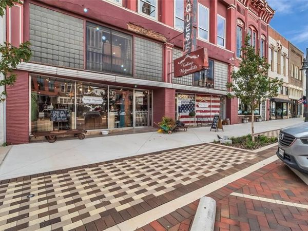 306 W Main Street , Denison, TX 75020