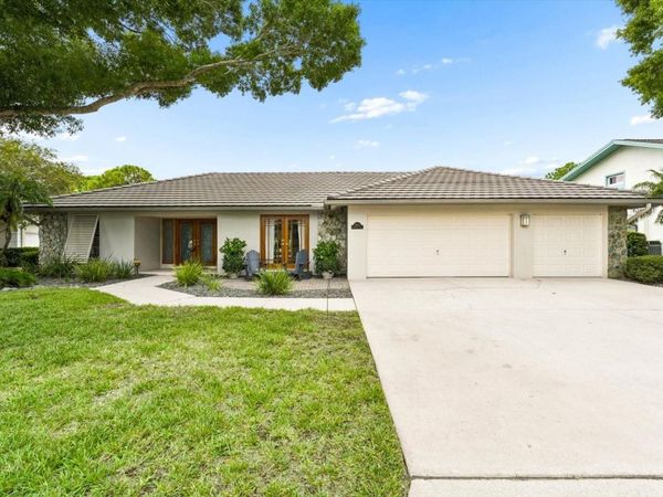 2900 SANDPIPER PLACE , CLEARWATER, FL 33762