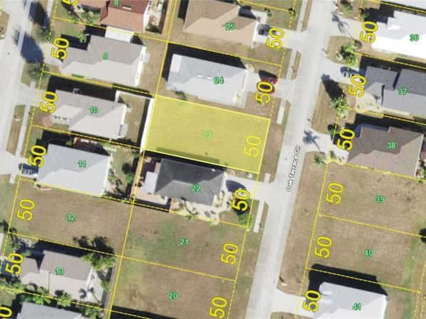 4270 OAK TERRACE CIRCLE , PORT CHARLOTTE, FL 33953