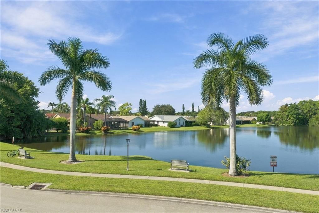 10808 King George Ln, Unit 2602, Naples, FL 34109 Photo