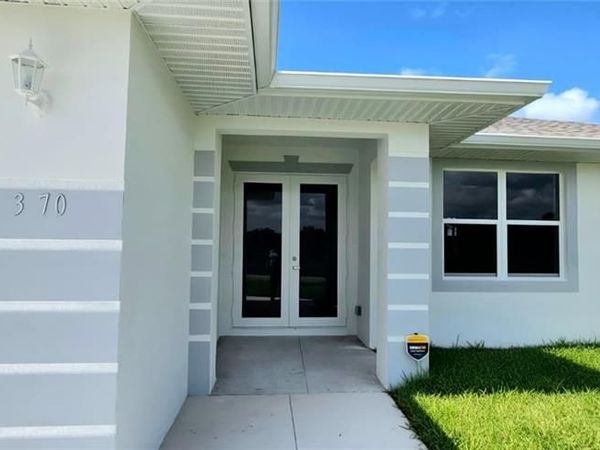 370 Chalet AVE S, LEHIGH ACRES, FL 33974