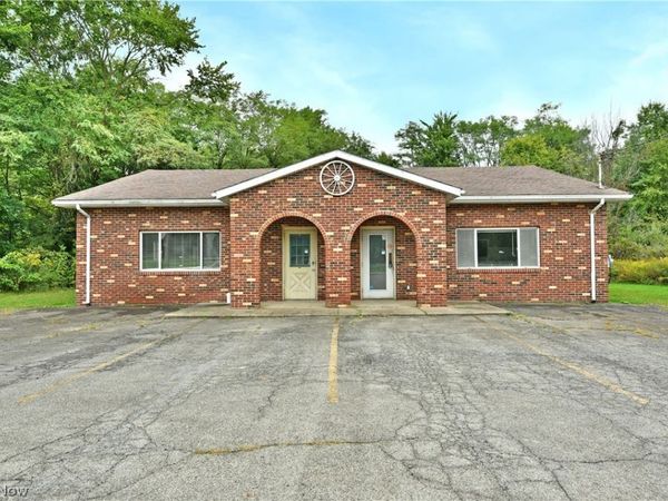 1500 Carson Salt Springs Road , Warren, OH 44481