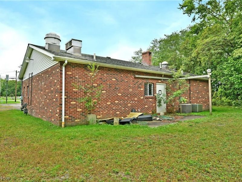 1500 Carson Salt Springs Road, Warren, OH 44481 Photo 5