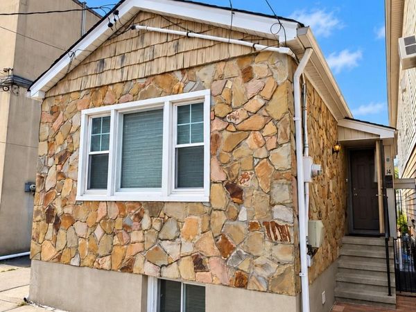 14 Balfour Street , Staten Island, NY 10305