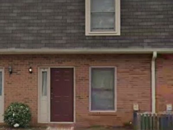 3925 Mountain View Dr, Unit F4, Oakwood, GA 30566