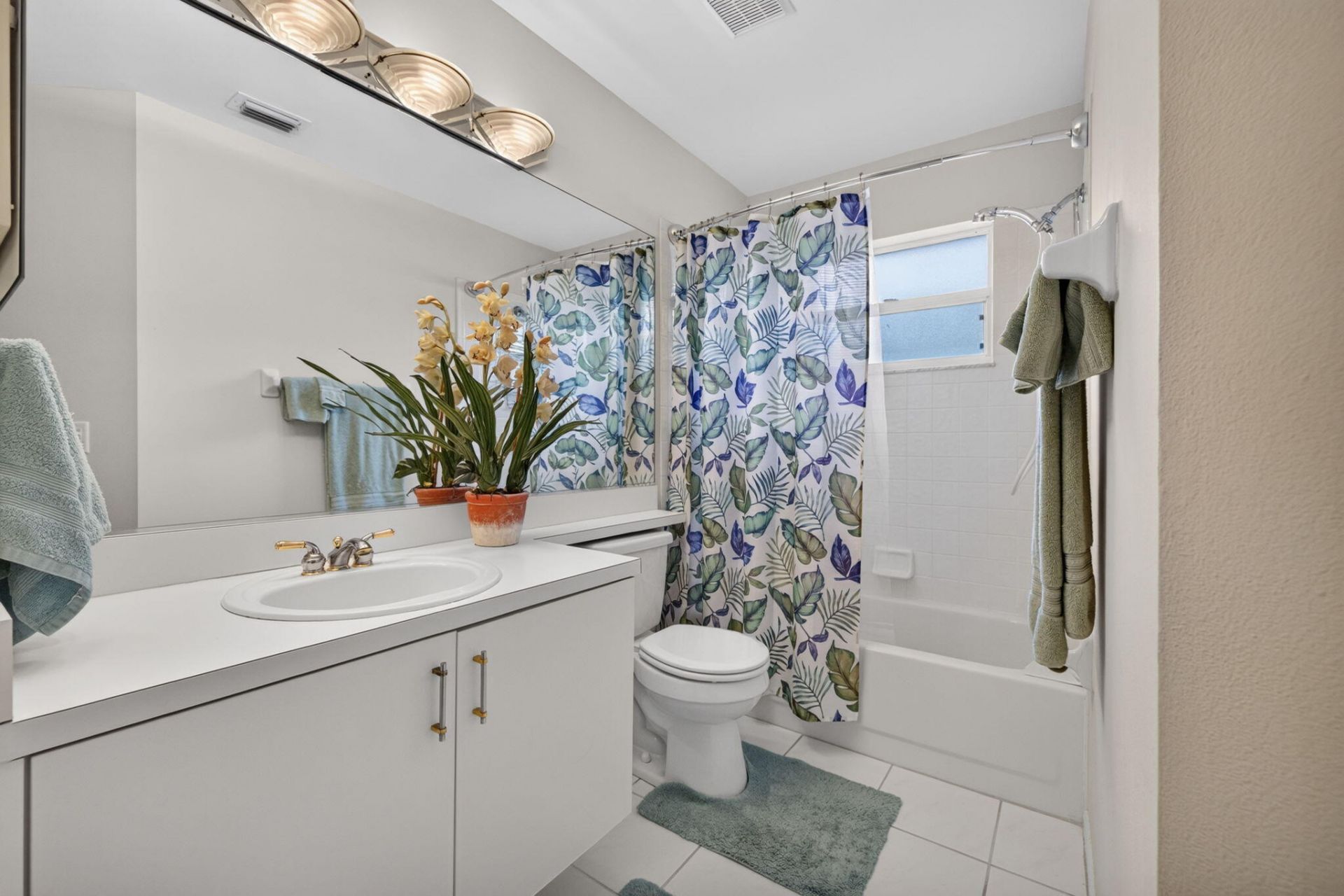1110 NW Lombardy Drive, Port Saint Lucie, FL 34986 Photo
