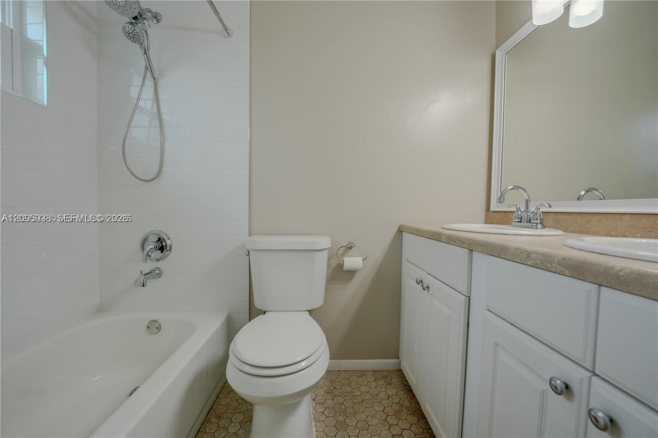 2403 SW 58th Mnr , Unit 1, Fort Lauderdale, FL 33312 Photo