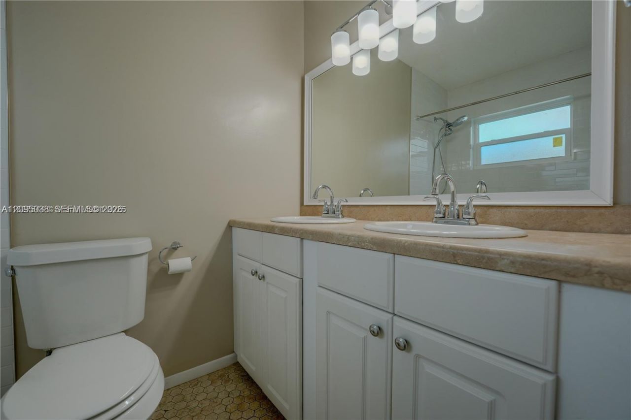2403 SW 58th Mnr , Unit 1, Fort Lauderdale, FL 33312 Photo