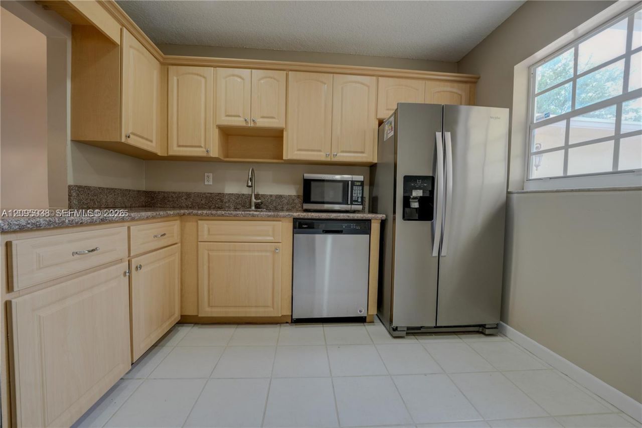 2403 SW 58th Mnr , Unit 1, Fort Lauderdale, FL 33312 Photo