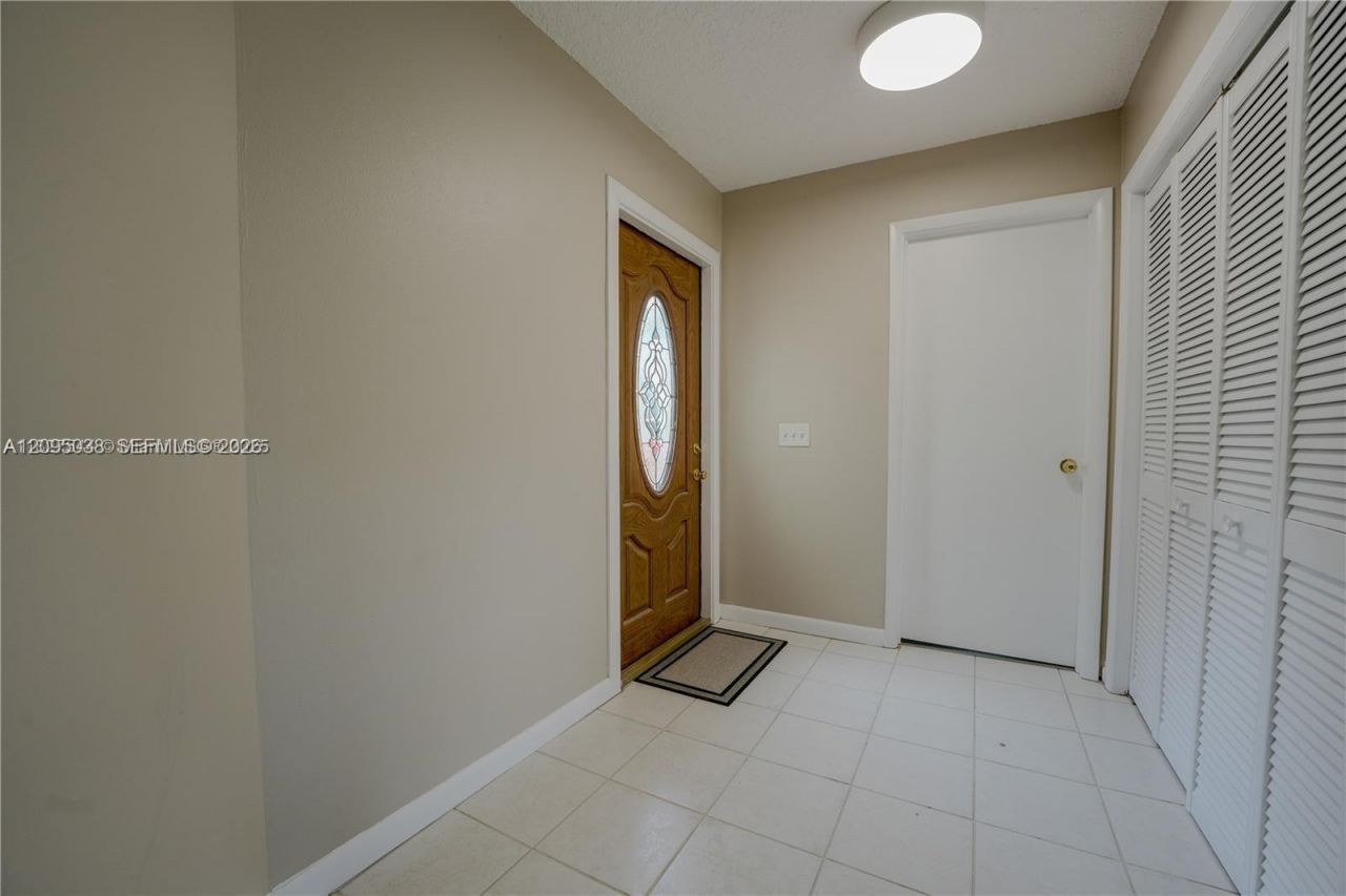 2403 SW 58th Mnr , Unit 1, Fort Lauderdale, FL 33312 Photo
