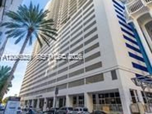 1200 Brickell Bay Dr , Unit 3206, Miami, FL 33131