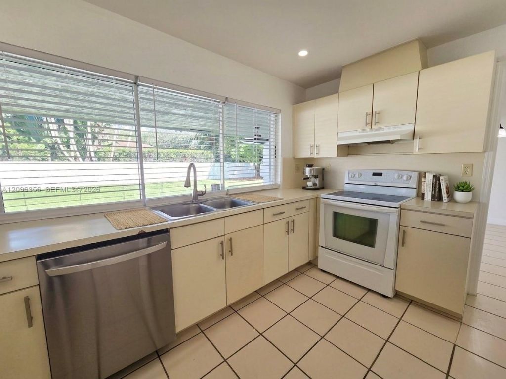 14863 SW 152nd Pl, Miami, FL 33196 Photo