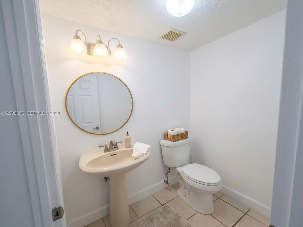 14863 SW 152nd Pl, Miami, FL 33196 Photo