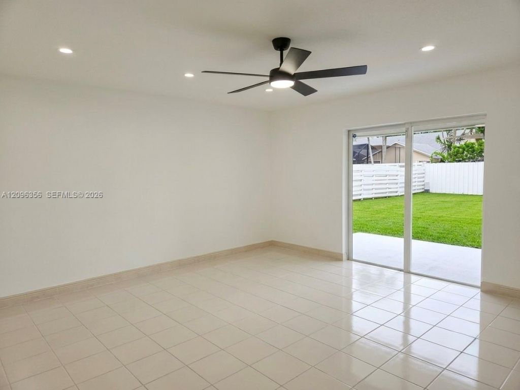 14863 SW 152nd Pl, Miami, FL 33196 Photo