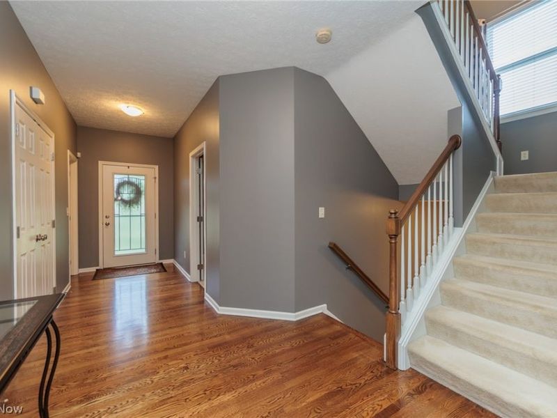 27078 Waterside Drive, Olmsted Township, OH 44138 Photo 7