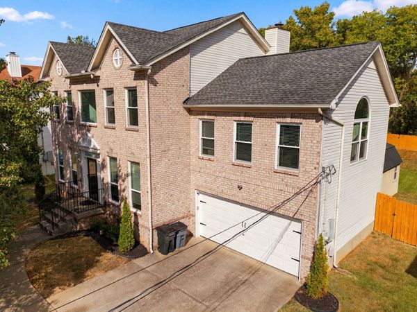 159 Waters Edge Ln , Hendersonville, TN 37075