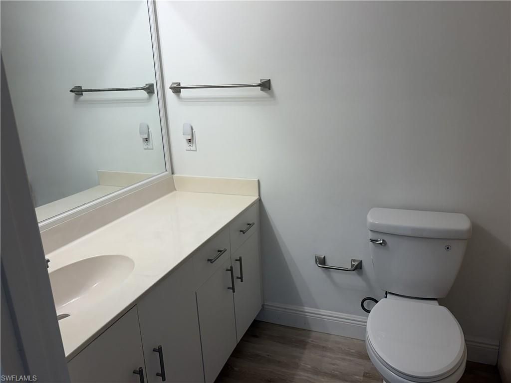 481 Quail Forest Blvd , Unit B207, Naples, FL 34105 Photo
