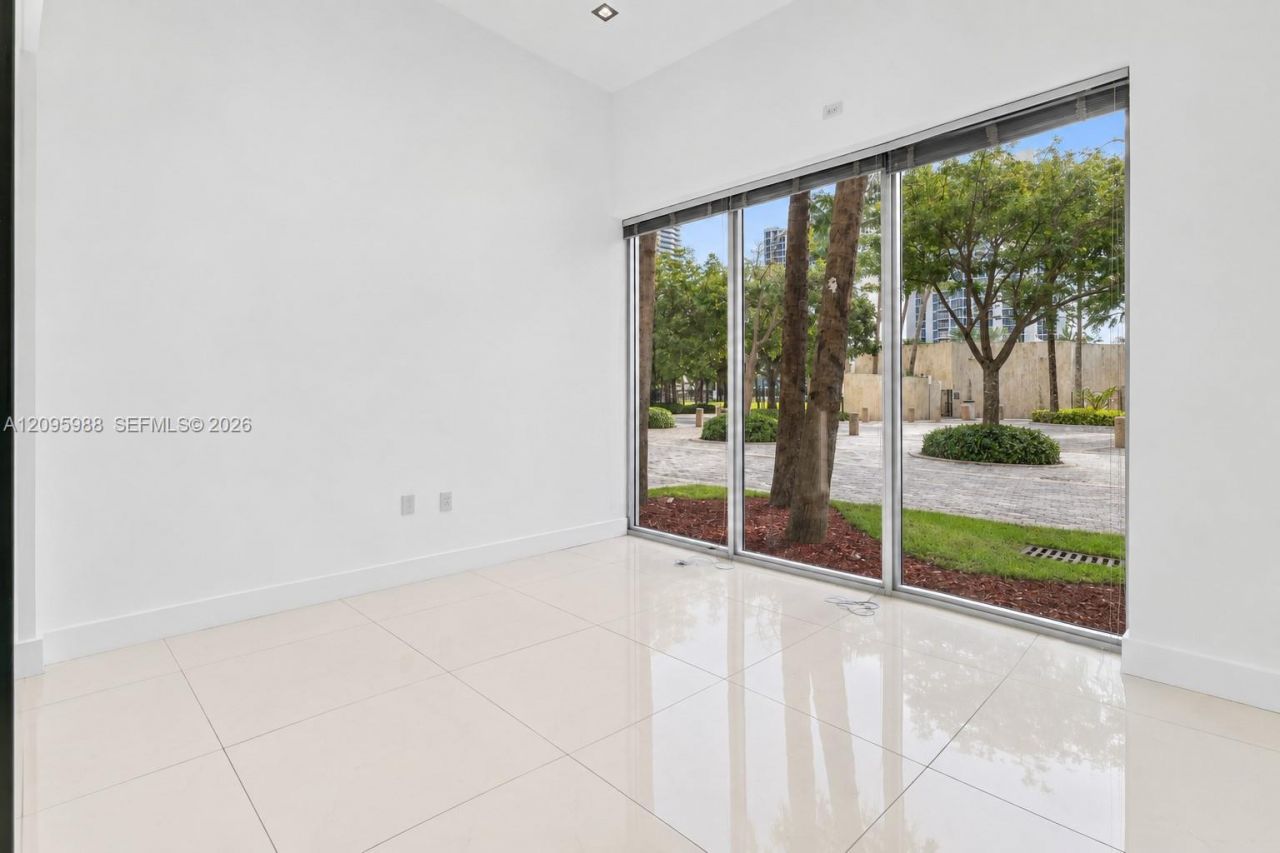 19370 Collins Ave , Unit CU-3, Sunny Isles Beach, FL 33160 Photo
