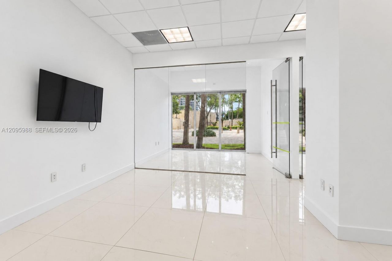 19370 Collins Ave , Unit CU-3, Sunny Isles Beach, FL 33160 Photo