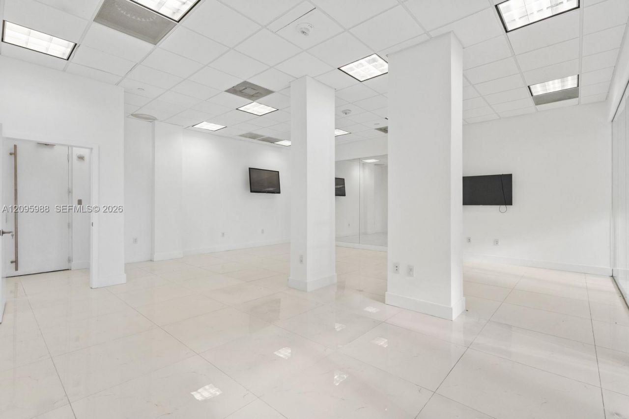 19370 Collins Ave , Unit CU-3, Sunny Isles Beach, FL 33160 Photo