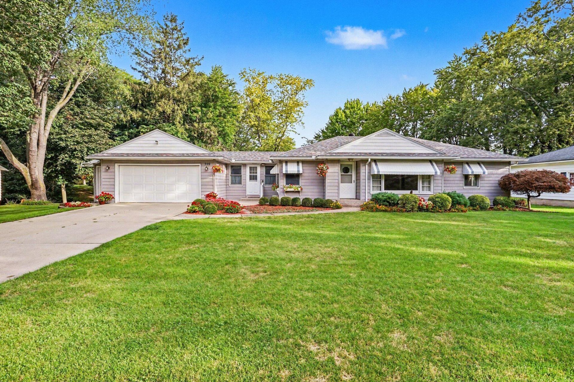 559 W 32nd Street, Holland, MI 49423 Main Photo