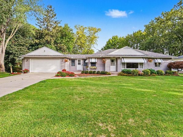 559 W 32nd Street, Holland, MI 49423