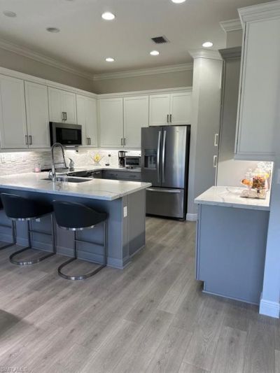 8863 Madrid Cir, Naples, FL 34104 Photo