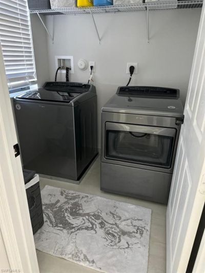 8863 Madrid Cir, Naples, FL 34104 Photo