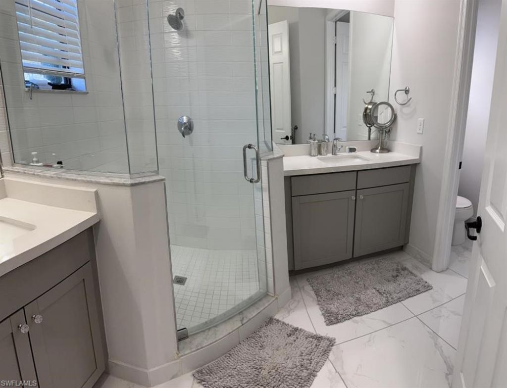 8863 Madrid Cir, Naples, FL 34104 Photo