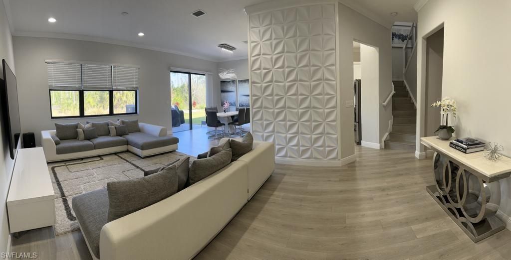 8863 Madrid Cir, Naples, FL 34104 Photo