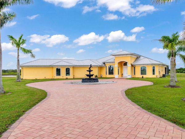 20008 SOUTHERN STAR Drive, Fort Pierce, FL 34945