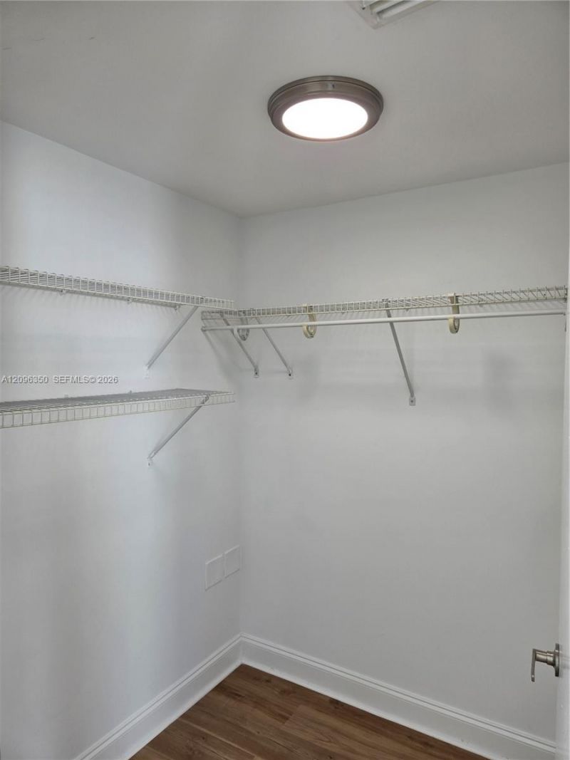 350 S Miami Ave, Unit 3708, Miami, FL 33130 Photo