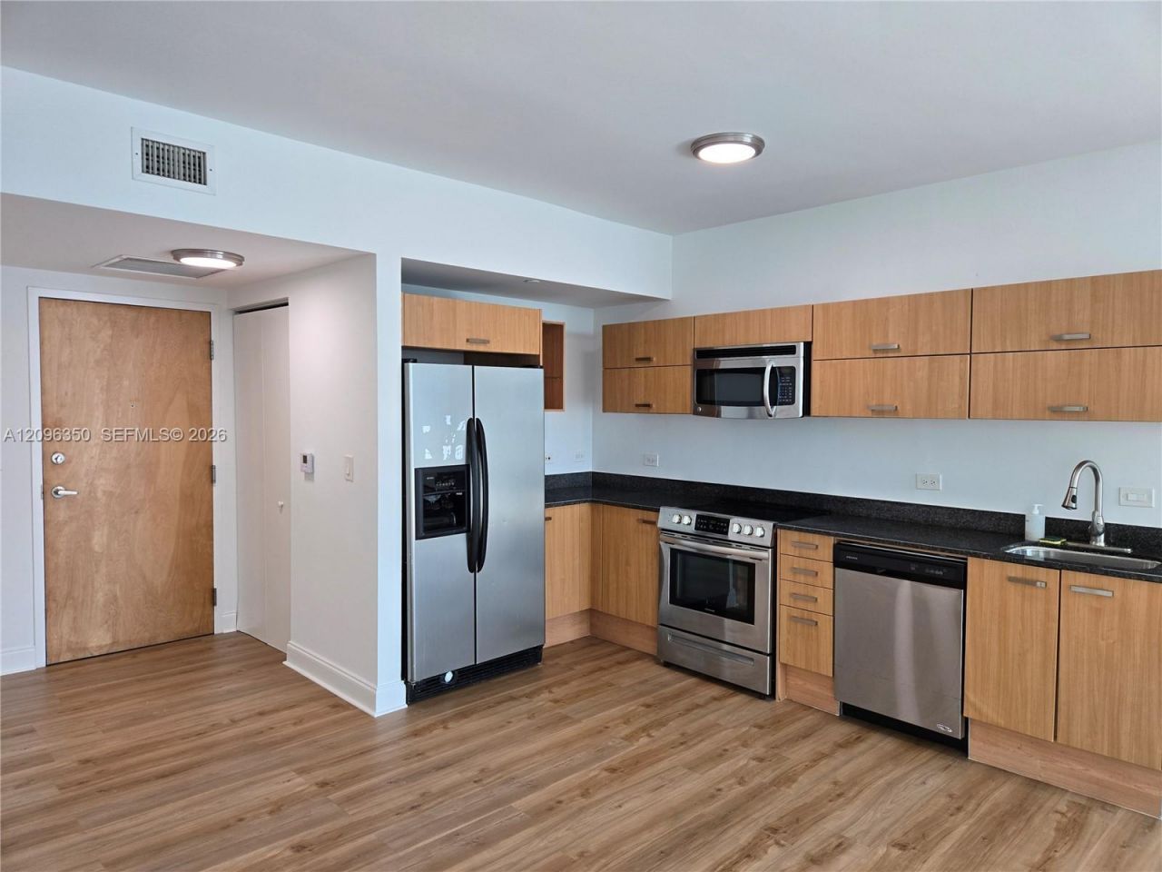 350 S Miami Ave, Unit 3708, Miami, FL 33130 Photo