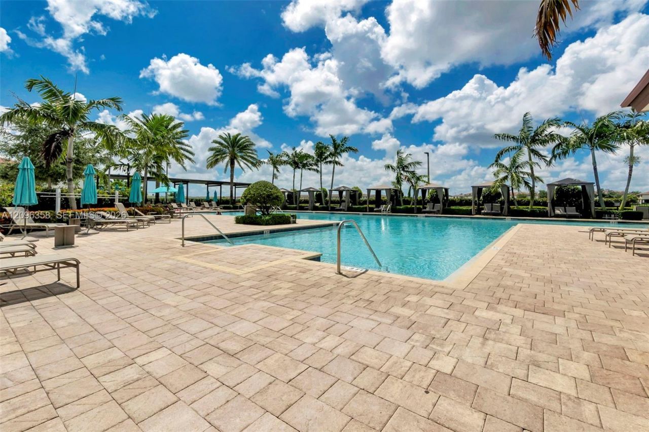 10615 W 34th Ct , Hialeah, FL 33018 Photo