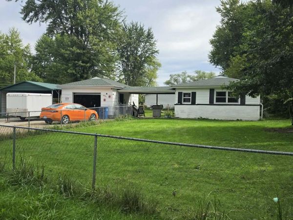 6023 Keigley Street, Coloma, MI 49038