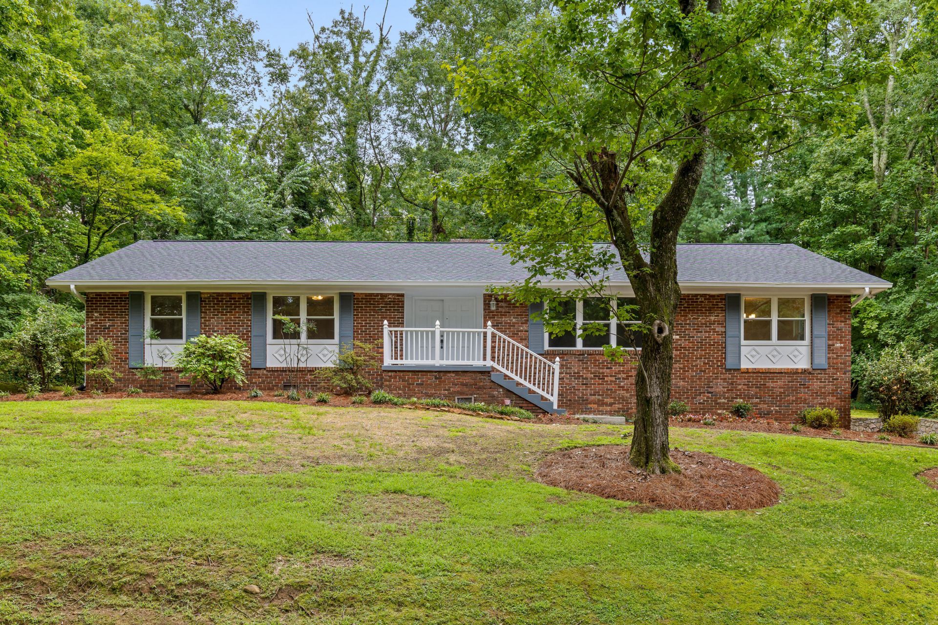316 Green Gorge Road Signal Mountain, TN 37377
