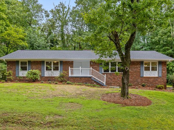 316 Green Gorge Road, Signal Mountain, TN 37377
