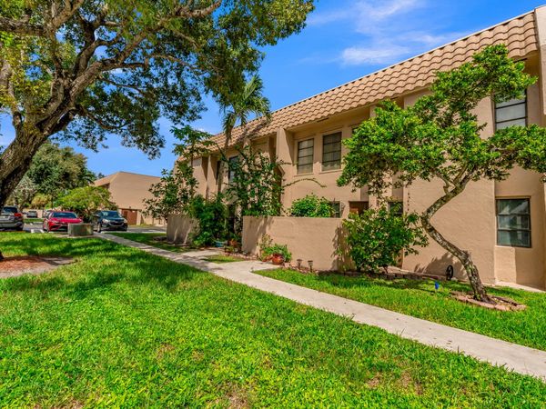 3111 CORAL SPRINGS Drive, Unit 213, Coral Springs, FL 33065