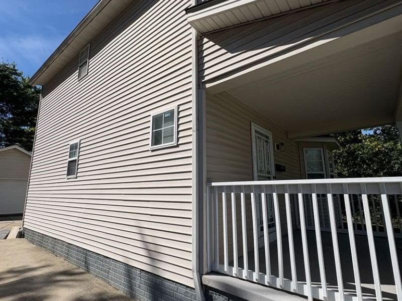 16200 Kollin Avenue, Cleveland, OH 44128 Photo 3