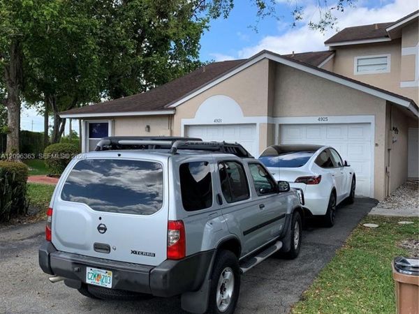 4925 W Lakes Dr , Deerfield Beach, FL 33442