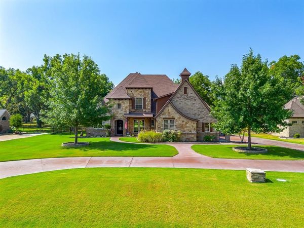 6251 Paper Shell Way , Fort Worth, TX 76179