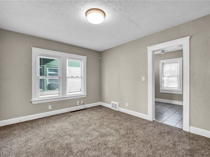 447 E 115 Street, Cleveland, OH 44108 Photo 18