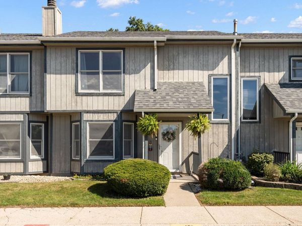 6053 Virginia Street, Merrillville, IN 46410