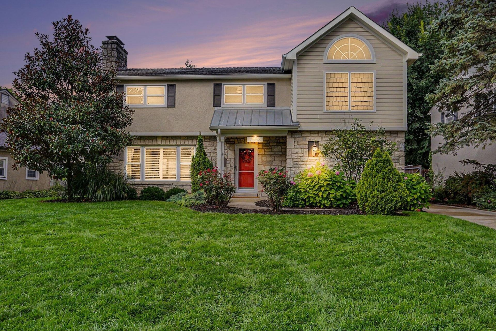 2553 Chester Road, Upper Arlington, OH 43221 Main Photo