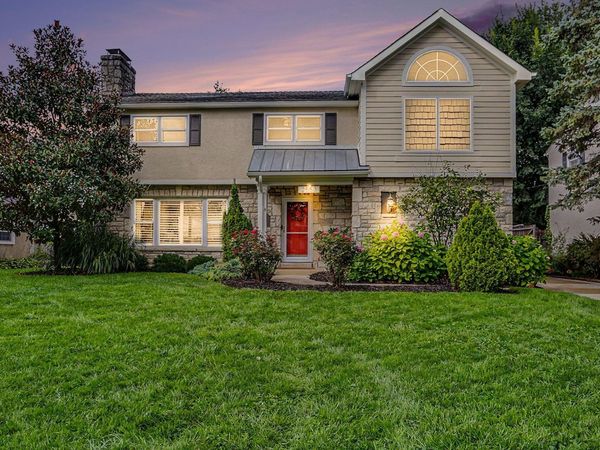 2553 Chester Road , Upper Arlington, OH 43221