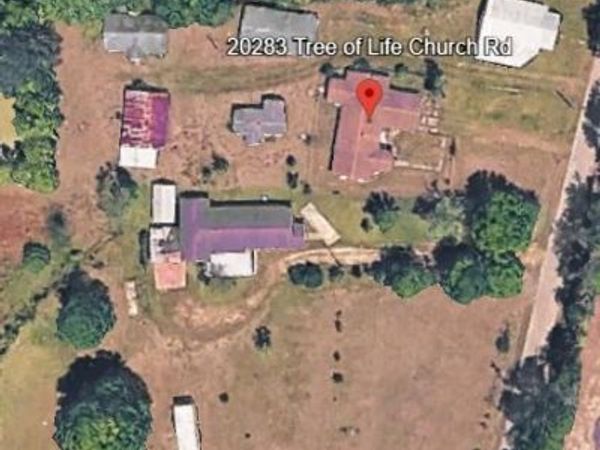 20283 TREE OF LIFE CHURCH Road , Bogalusa, LA 70427