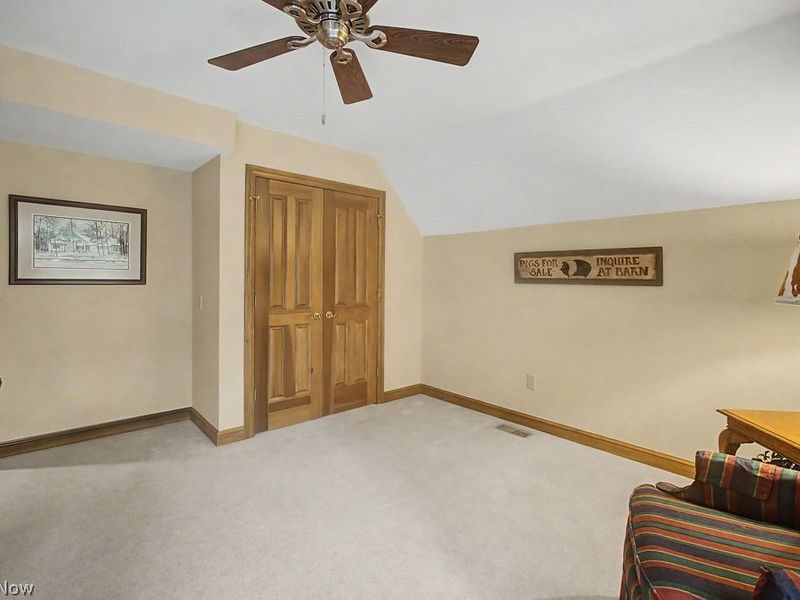 637 King Beach Drive, Howard, OH 43028 Photo 17