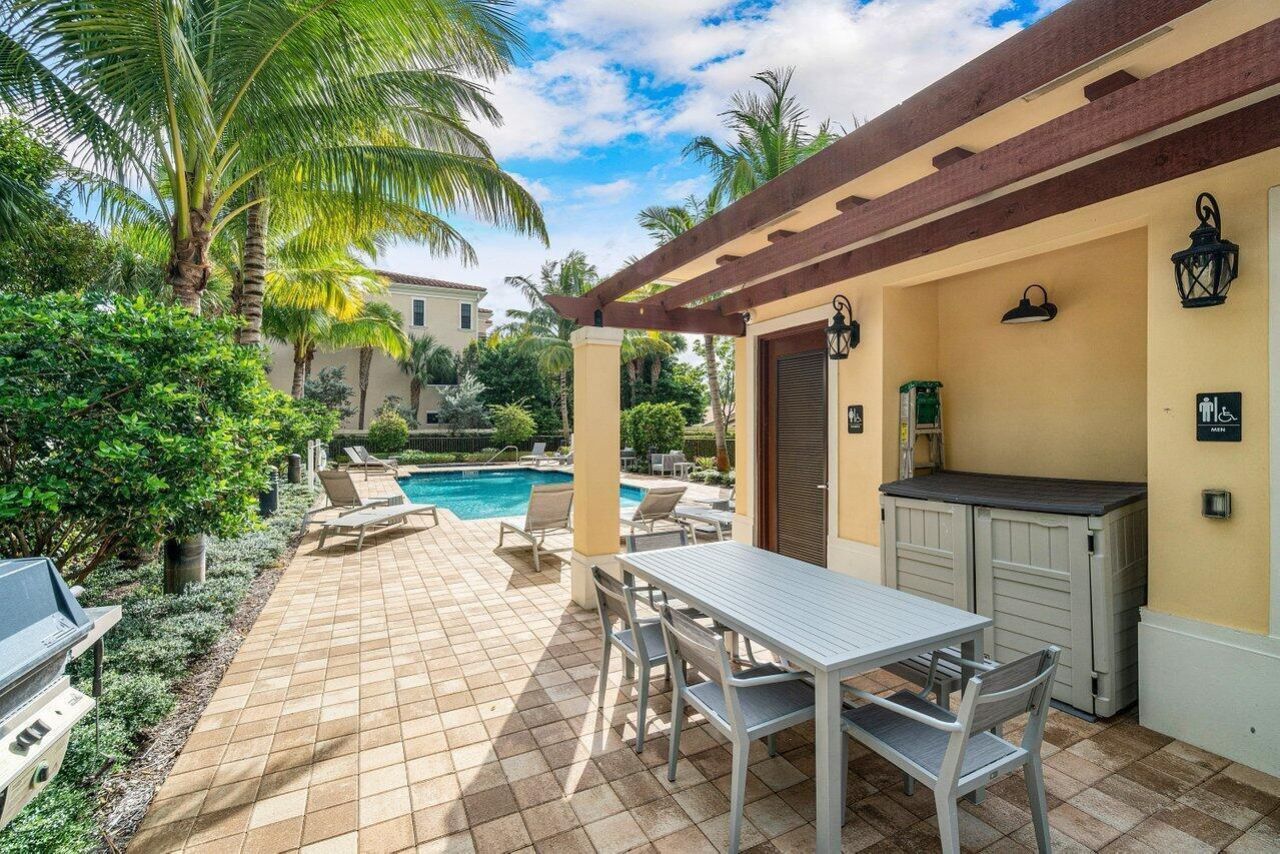 3770 County Line Road, Unit C2, Tequesta, FL 33469 Photo